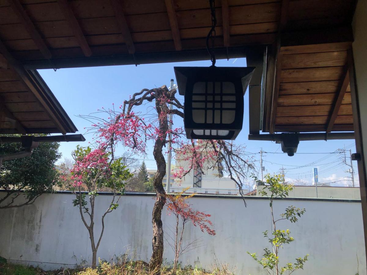 Séjour chez l'habitant フクロウの御宿　新館 Fuefuki